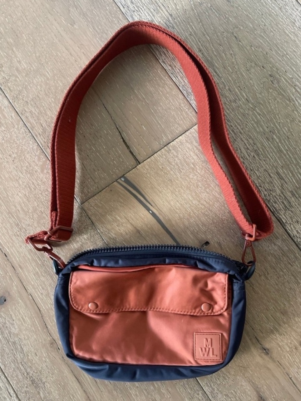 Madewell Two-Tone Rust and Navy Crossbody Bag Camera Purse Nylon MWL